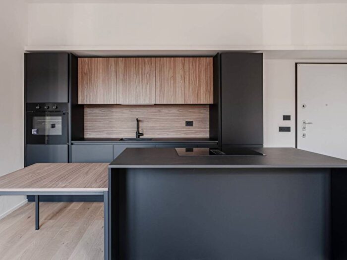 Appartamento bilocale in affitto in Viale Corsica, Porta Vittoria, Milano