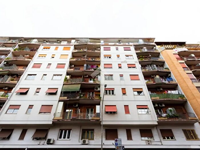 Appartamento quadrilocale in vendita in Via Cesare Ricotti, Roma