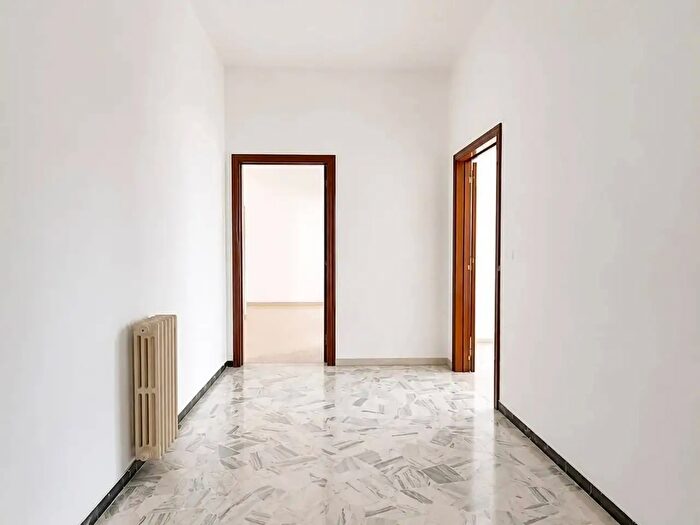 Appartamento con 7 locali in vendita in Via Alfonso Lamarmora, Lecce