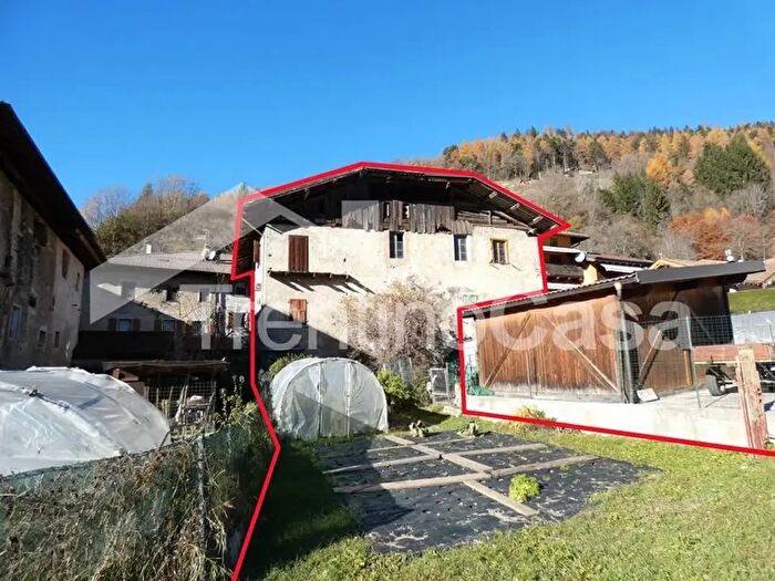 Casa con 10 locali in vendita in Via del Bondai, Sella Giudicarie