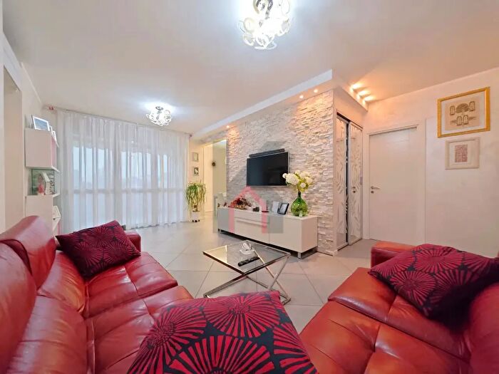 Appartamento quadrilocale in vendita in Piazzetta Lucrezio, Forli