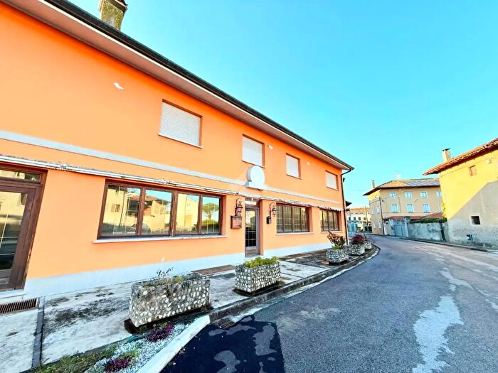 Casa quadrilocale in vendita in Piazza XXIV Maggio, Lestizza