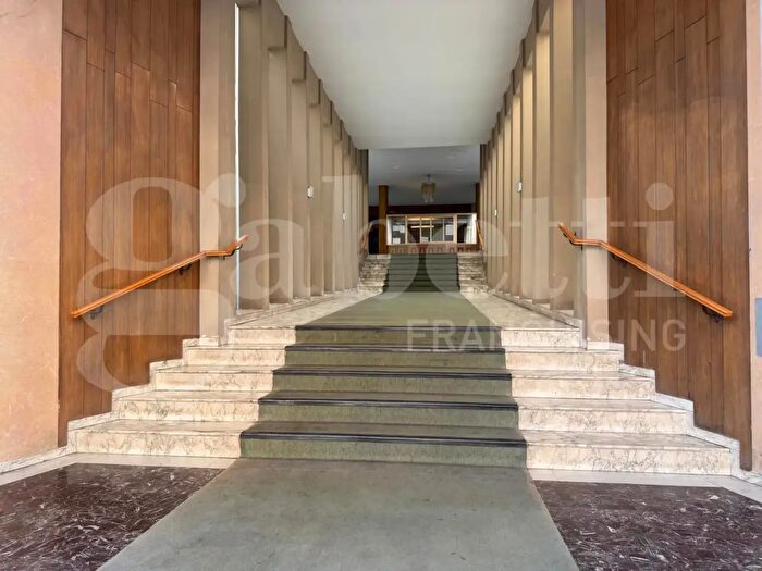 Appartamento monolocale in affitto in V Le R Sanzio, Catania