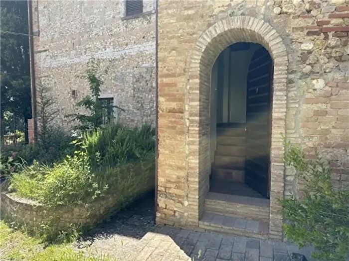 Casa trilocale in affitto in Montespertoli
