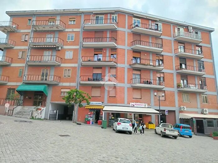 Appartamento trilocale in vendita in Via dell'Olio, Montefalcione