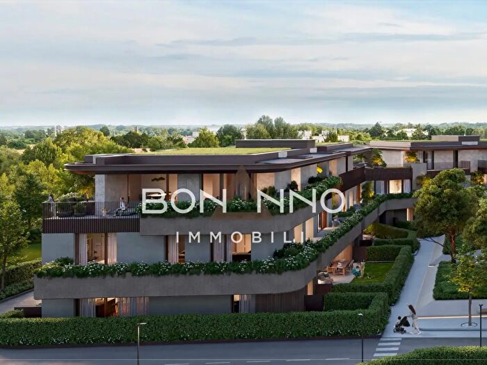 Appartamento trilocale in vendita in Via Garzoni, Treviso