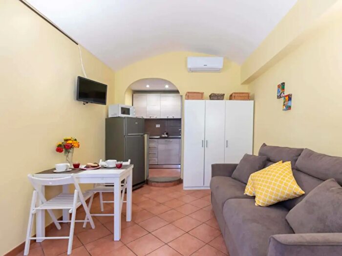 Appartamento monolocale in affitto in Via Nizza, Torino
