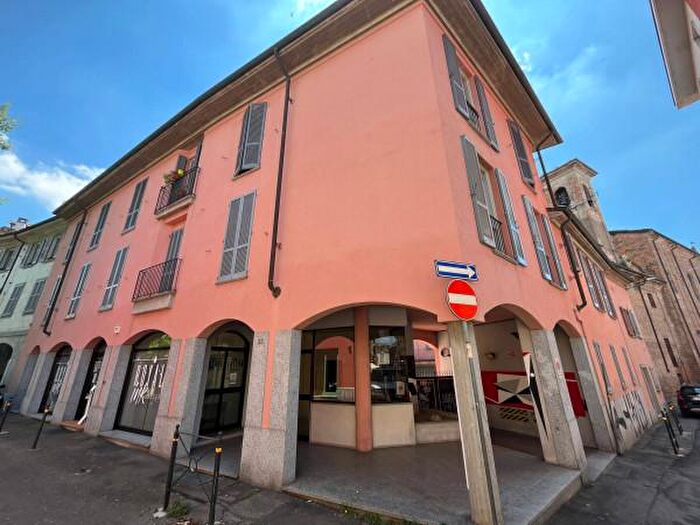 Appartamento bilocale in vendita in Piazza Duomo, Voghera