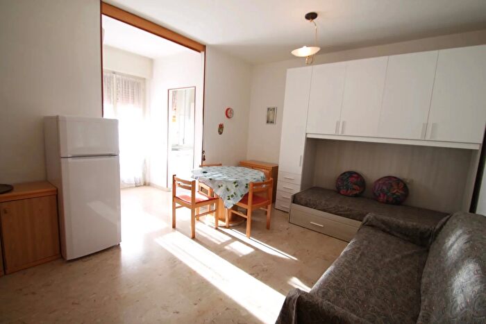 Appartamento monolocale in affitto in Borghetto Santo Spirito