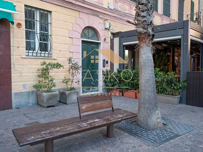 Appartamento quadrilocale in affitto in Via Italia, Albissola Marina