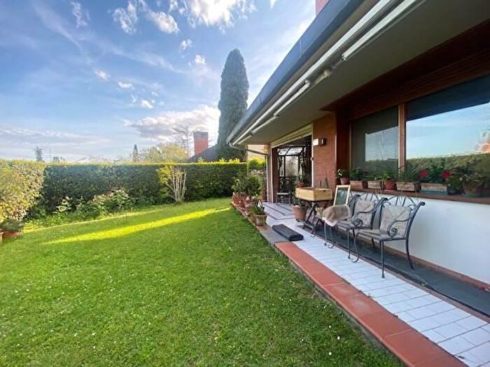 Casa con 14 locali in vendita in Via delle Campora, Firenze