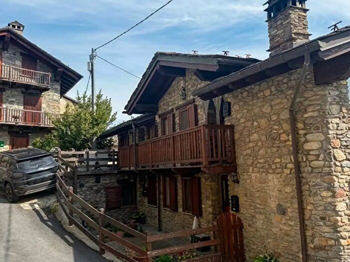 Appartamento quadrilocale in vendita in Villaggio Argnod, Quart
