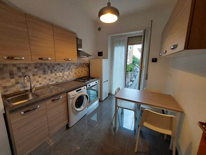 Appartamento bilocale in affitto in Via Papigliano, San Martino, Genova