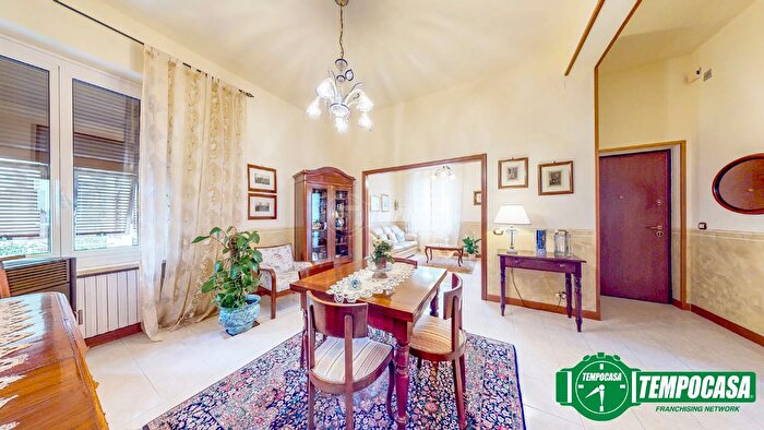 Appartamento con 5 locali in vendita in Via Gioacchino Rossini, Novi Ligure