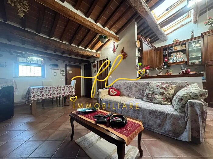 Appartamento trilocale in vendita in Collesalvetti