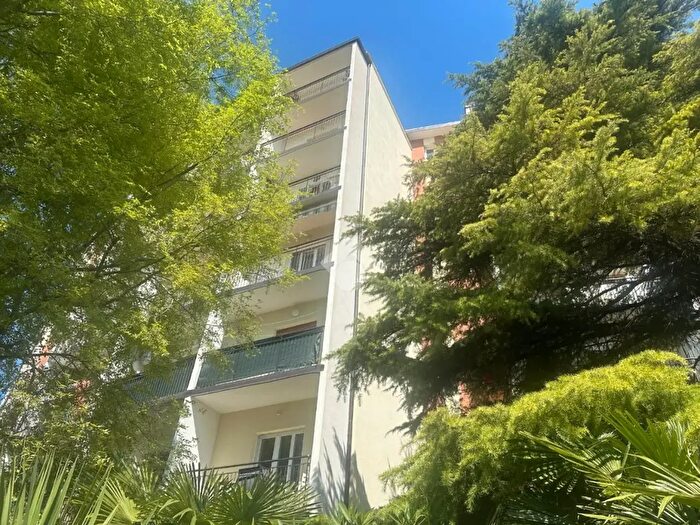 Appartamento trilocale in affitto in Via dell Istria, Trieste