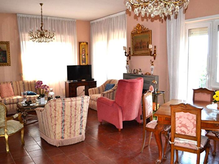 Casa con 6 locali in affitto in Via Filippo Zaniberti, Ardeatino Montagnola, Roma