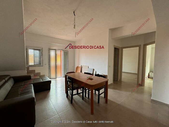 Appartamento quadrilocale in vendita in Pollina