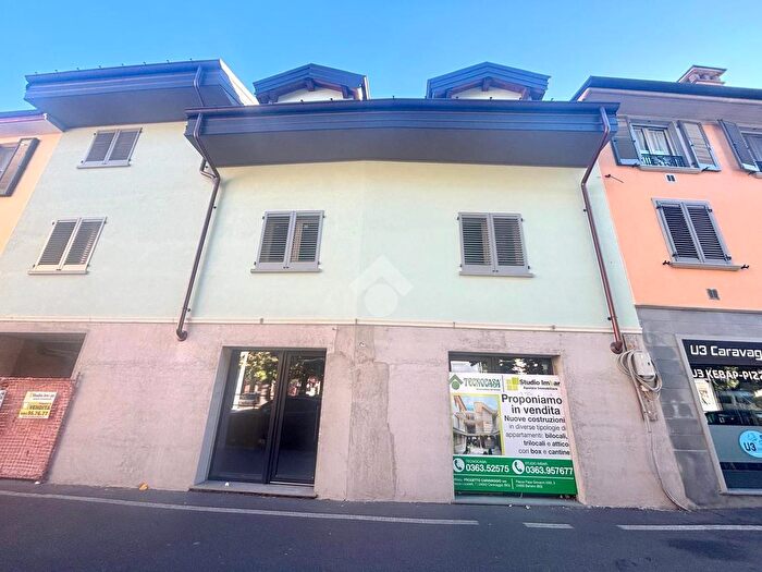 Appartamento trilocale in vendita in Via Polidoro Caldara, Caravaggio