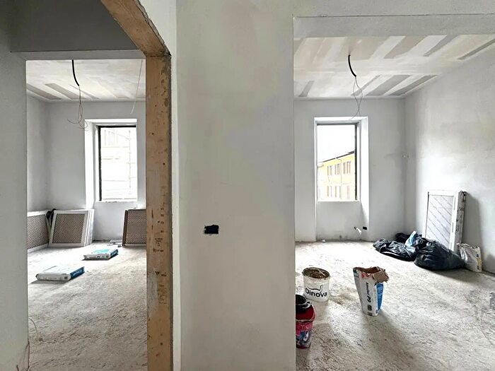 Appartamento quadrilocale in vendita in Via Brunetto Latini, Firenze