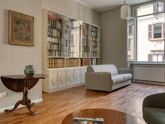 Appartamento trilocale in affitto in Viale Monte Nero, Montenero, Milano