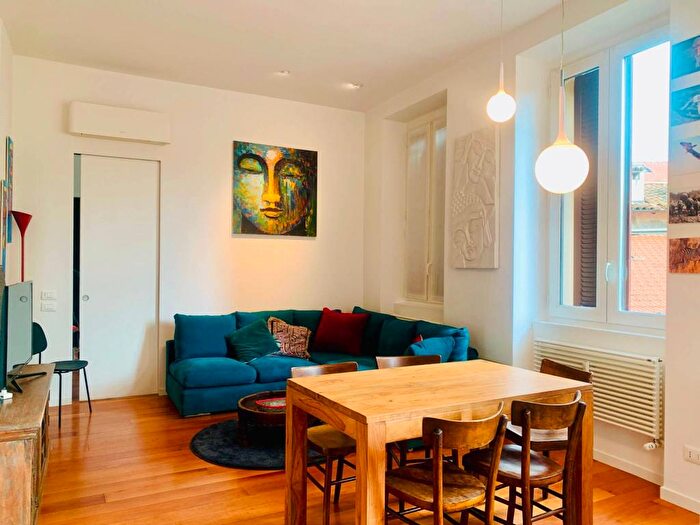 Appartamento bilocale in affitto in Via Valenza, Navigli Darsena, Milano