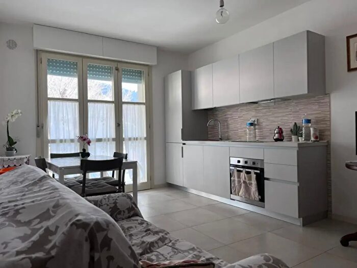 Appartamento trilocale in affitto in San Giuliano Terme