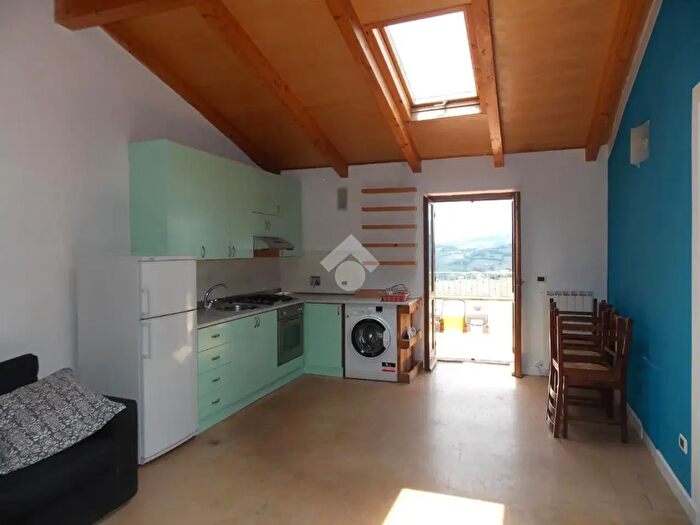 Appartamento trilocale in affitto in Colle San Lorenzo, Foligno