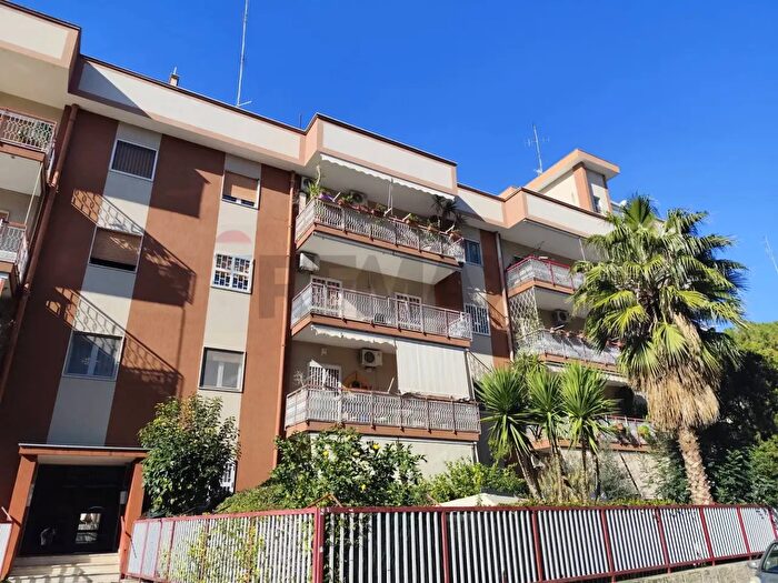 Appartamento quadrilocale in vendita in Via Papa Paolo VI, Bari