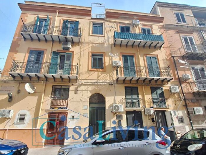 Casa trilocale in affitto in Via Andrea Chiaramonte, Oreto Perez, Palermo