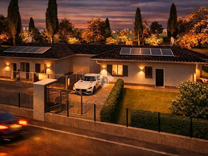 Casa quadrilocale in vendita in Piazza a Locatelli, Caravaggio