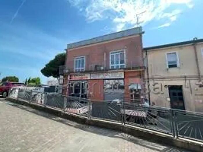 Appartamento con 6 locali in vendita in Padre Emilio Venturini, Chioggia