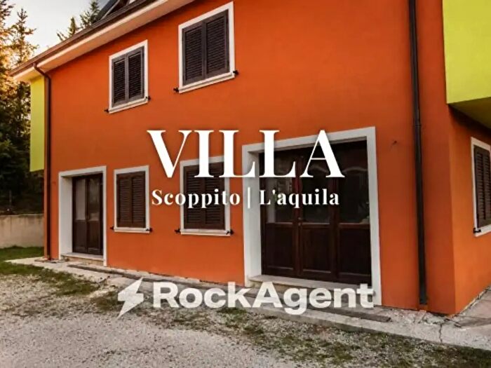 Casa quadrilocale in vendita in Via San Dorotea, Scoppito