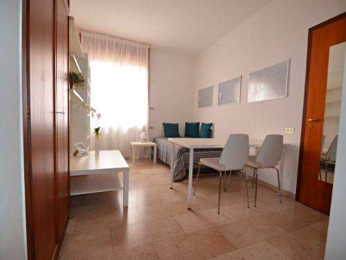 Appartamento monolocale in affitto in Via Melzo, Porta Venezia, Milano