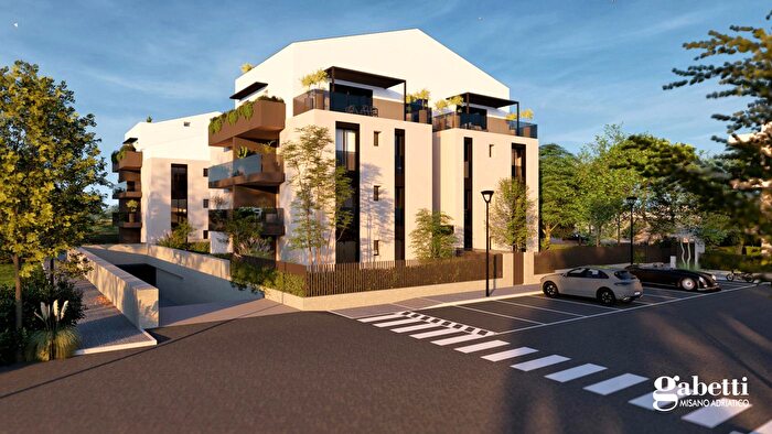 Appartamento trilocale in vendita in Via Grossi, Misano Adriatico