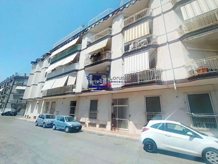 Appartamento trilocale in vendita in Via Conversano, Castellana Grotte