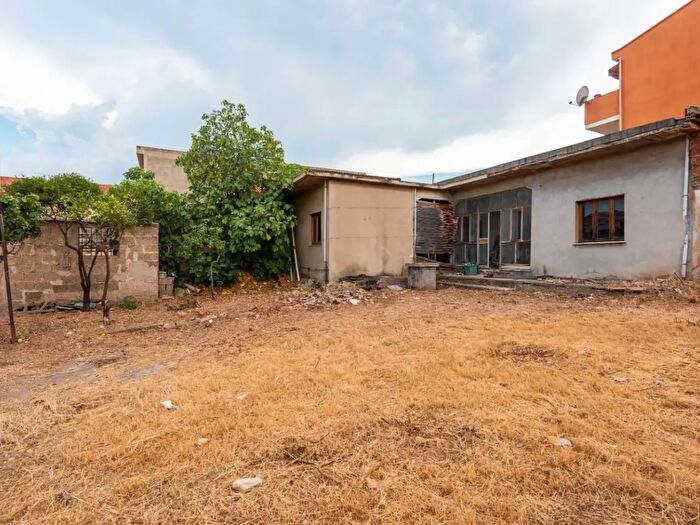 Casa con 8 locali in vendita in Via Matteotti, Capoterra