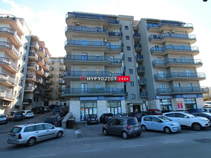 Appartamento trilocale in affitto in Via Alcide De Gaspari, Martina Franca