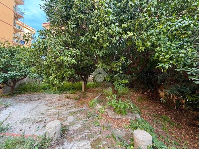 Appartamento quadrilocale in vendita in Via marco polo, Fuorigrotta, Napoli