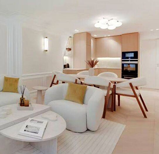 Appartamento trilocale in affitto in Via Delle Ore, Missori, Milano