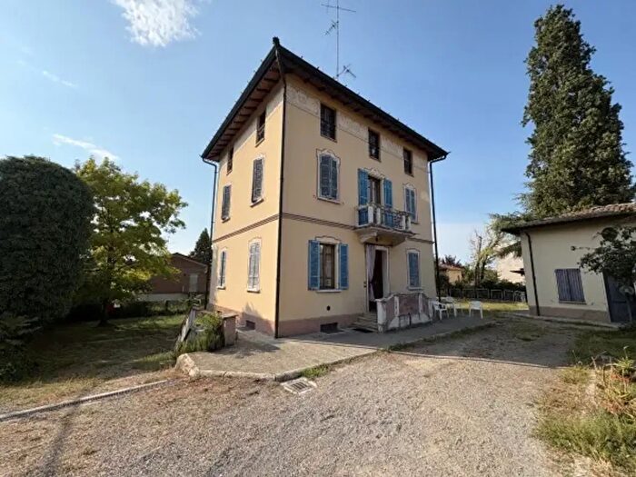 Casa con 5 locali in vendita in Via della Repubblica, Cavriago