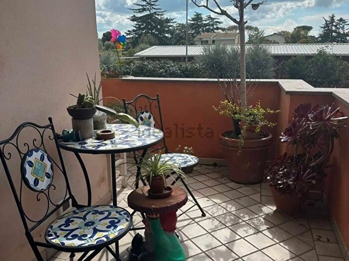 Appartamento trilocale in affitto in Via dei Cantelmo, Casetta Mattei Corviale, Roma