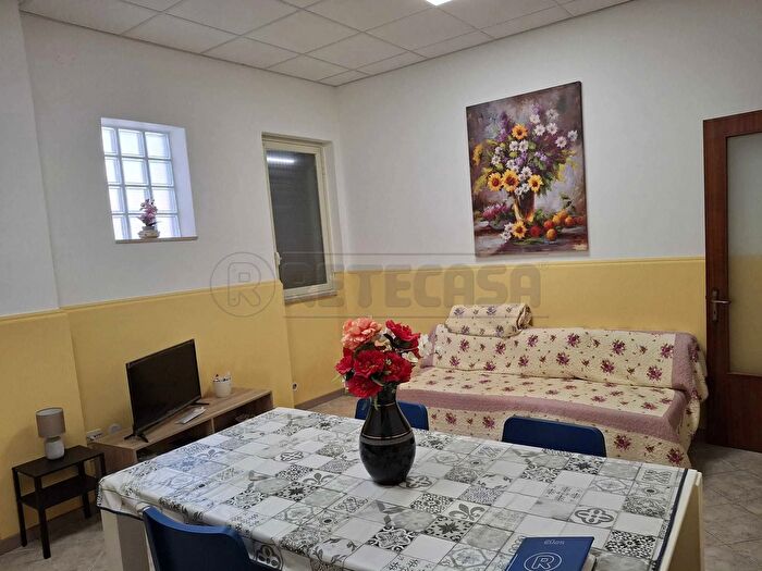 Appartamento quadrilocale in affitto in Via Sen di Giovanni, Siracusa