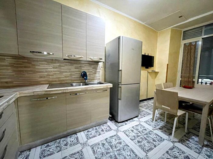 Appartamento bilocale in affitto in Via Bartolomeo Chioccarelli, Mercato, Napoli