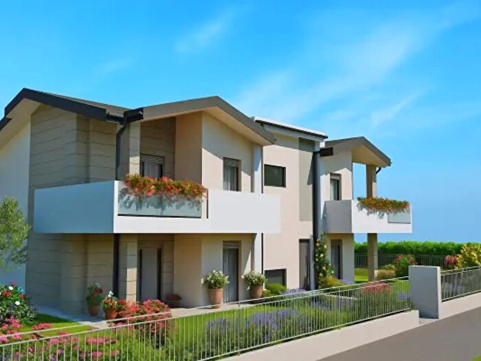 Appartamento trilocale in vendita in Via Leonardo da Vinci, Cassano DAdda