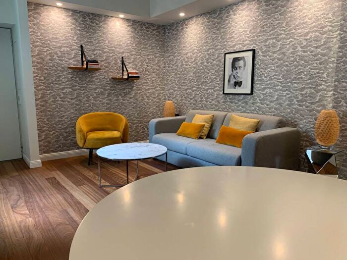 Appartamento bilocale in affitto in Via Ponte Vetero SNC, Brera, Milano