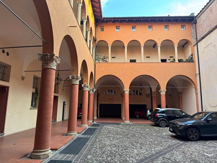 Appartamento monolocale in affitto in Via Barberia, Saragozza dentro le Mura, Bologna