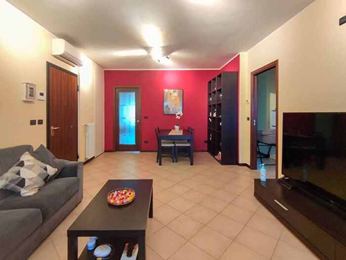 Appartamento trilocale in affitto in Via Federico Fellini, Ospedale Volturno, Parma