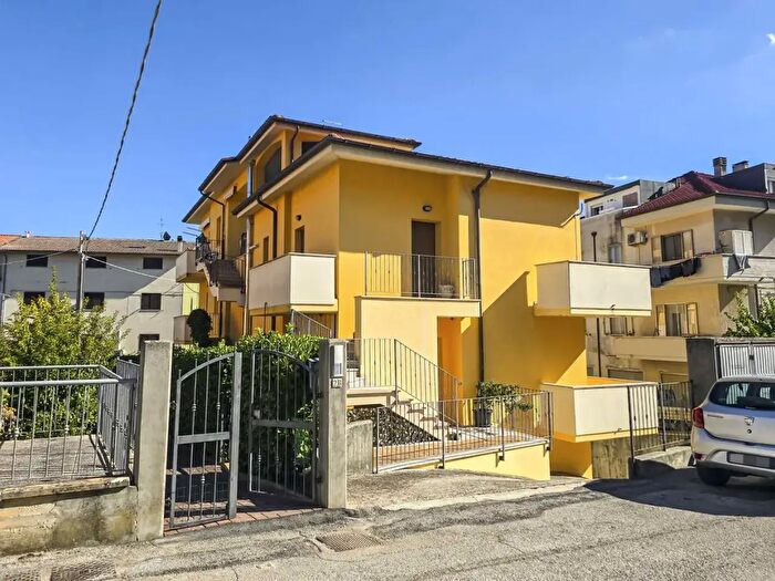 Appartamento bilocale in vendita in Via dei Ciclamini, Cagli