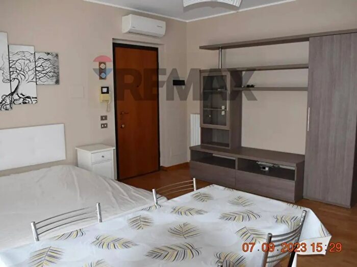 Appartamento monolocale in affitto in Via Signorelli, Garbagnate Milanese